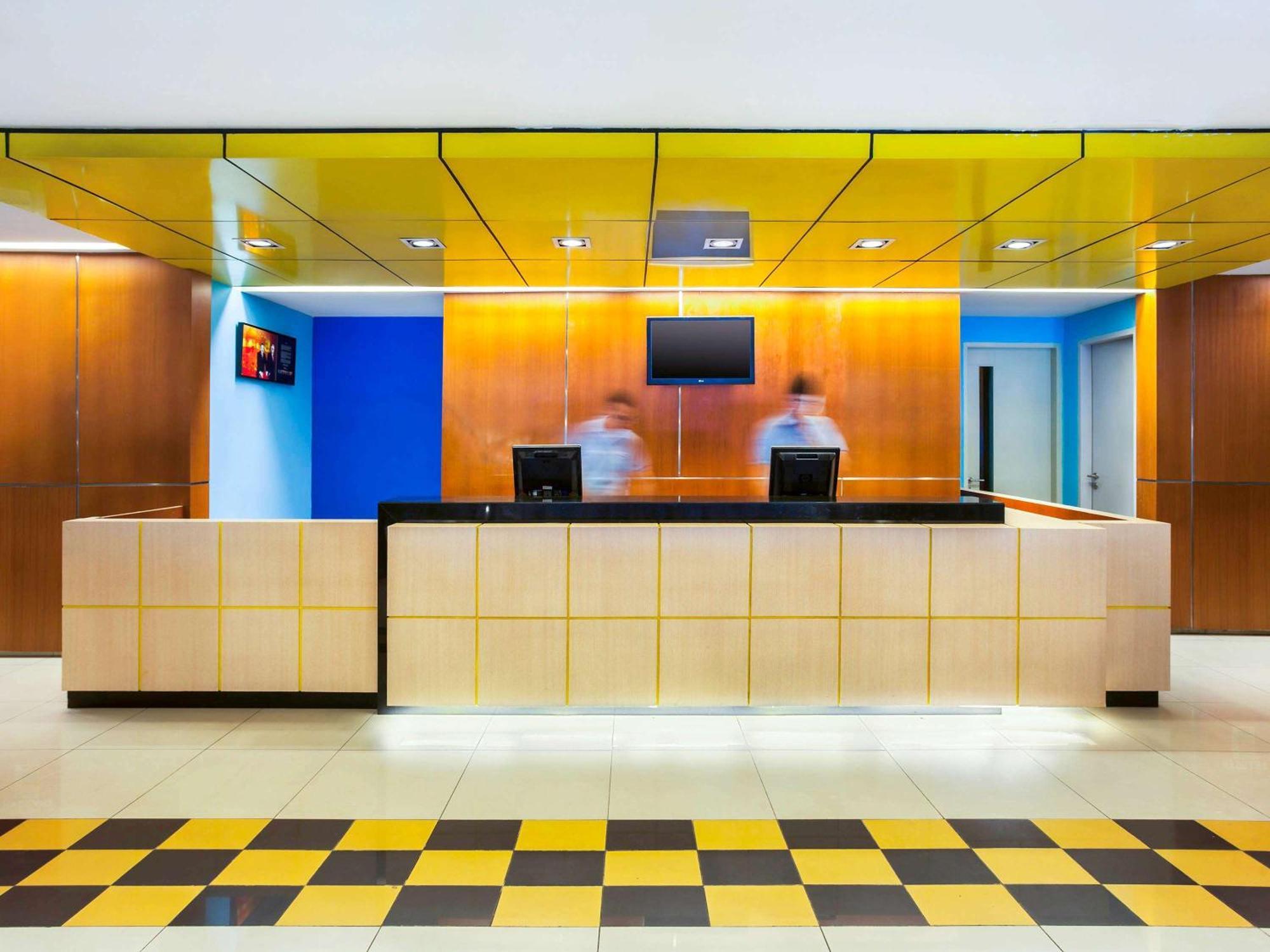 Ibis Budget Jakarta Menteng Zewnętrze zdjęcie